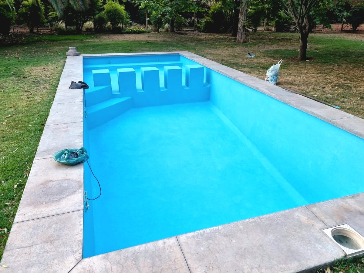 Piscina - Living House